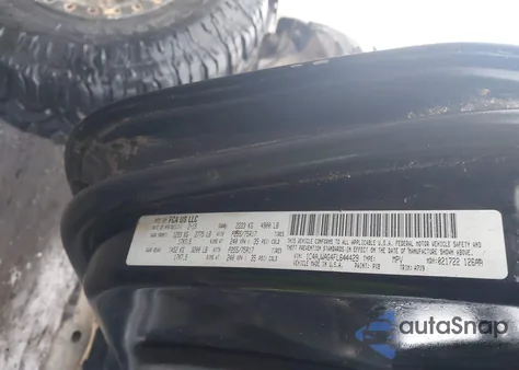 2015 Jeep Wrangler Sport z USA, uszkodzony, nr VIN 1C4AJWAG4FL644429